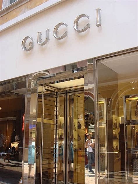 negozio gucci a verona|Orari Gucci .